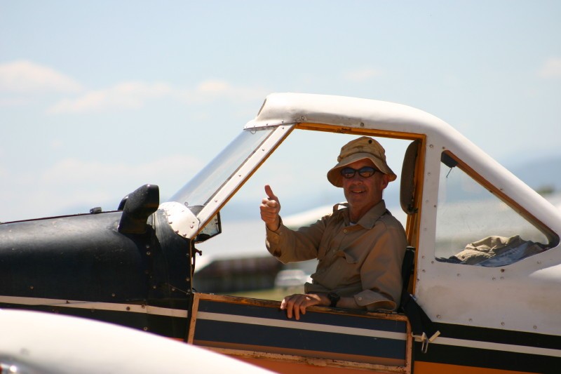 Dave T ready for next tow at Owl Canyon Gliderport July 23, 2011